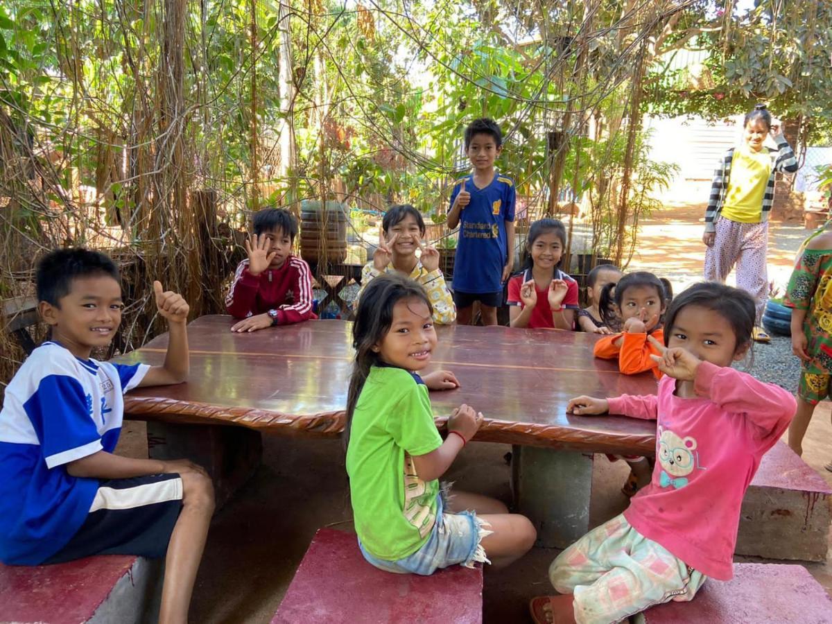 Ratanakiri Homestay & Jungle Trek Banlung Екстер'єр фото