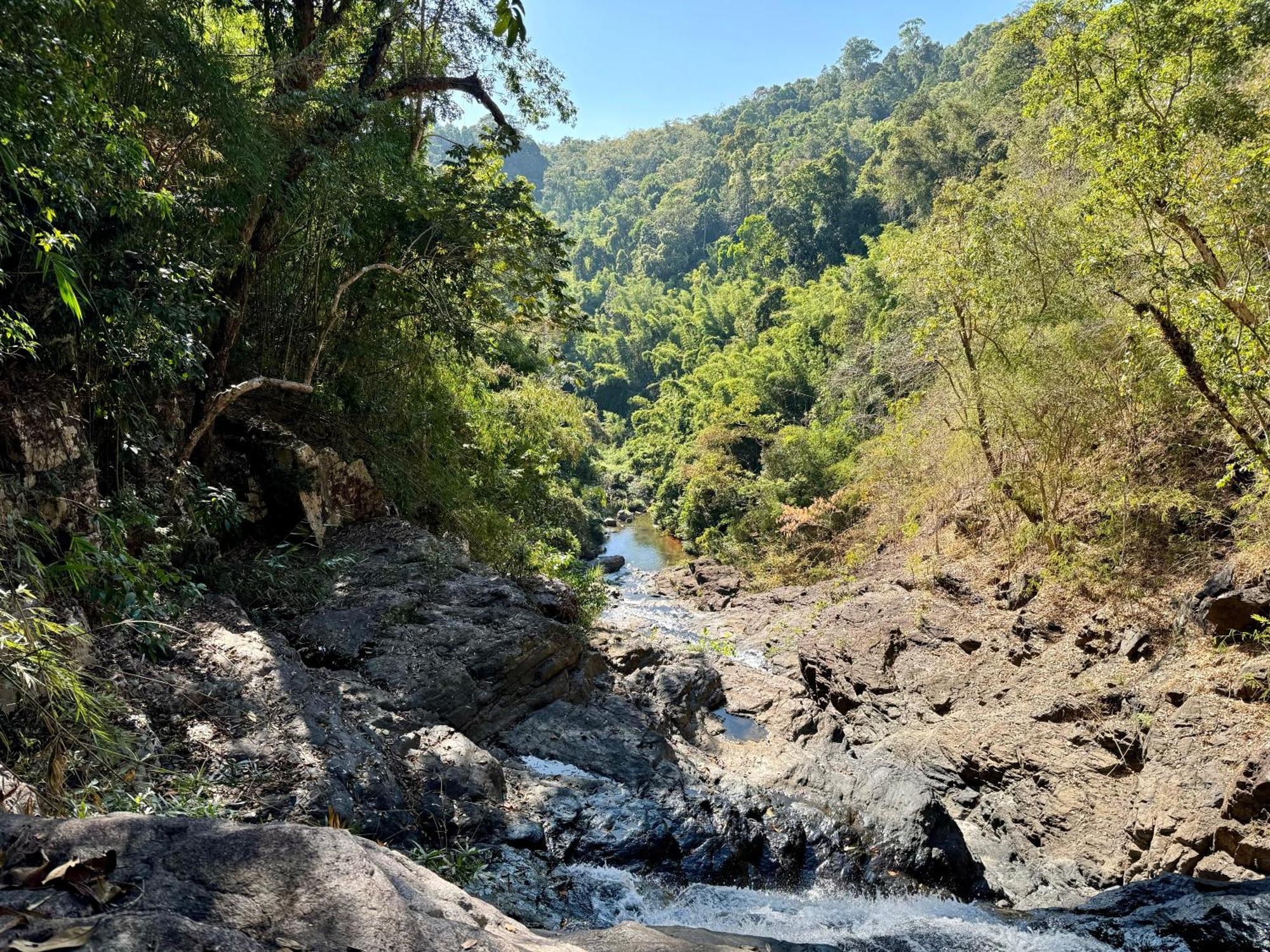 Ratanakiri Homestay & Jungle Trek Banlung Екстер'єр фото