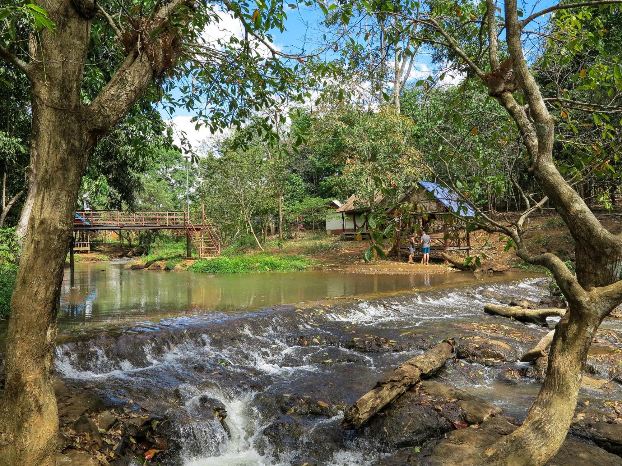 Ratanakiri Homestay & Jungle Trek Banlung Екстер'єр фото
