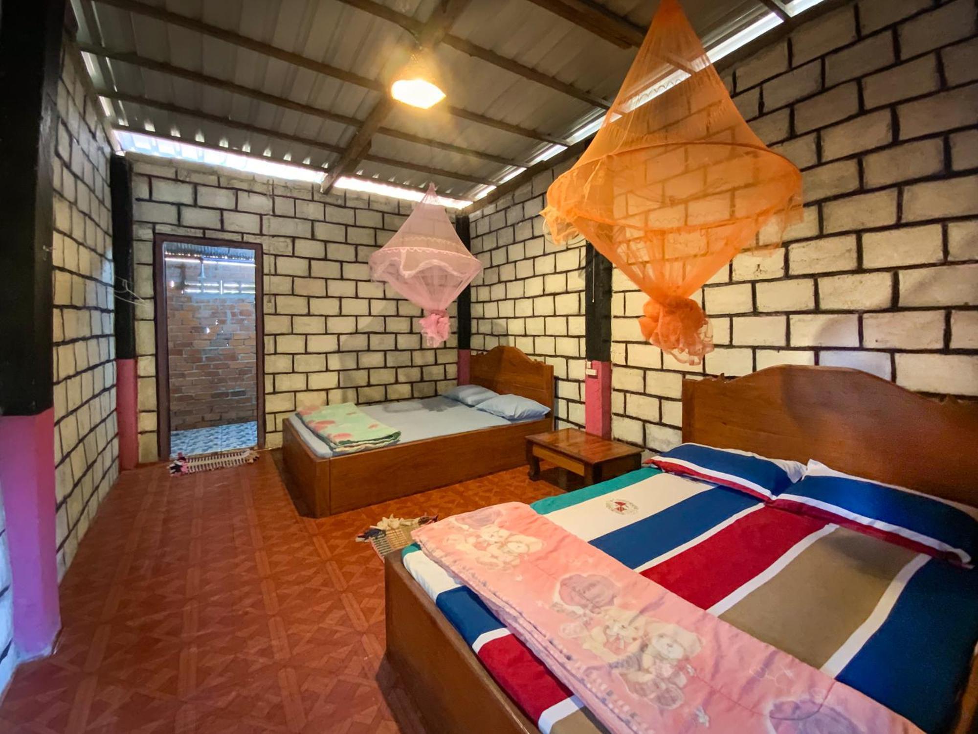 Ratanakiri Homestay & Jungle Trek Banlung Екстер'єр фото