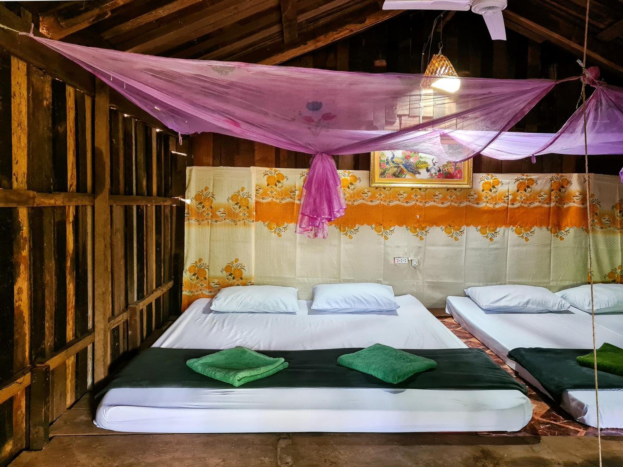 Ratanakiri Homestay & Jungle Trek Banlung Екстер'єр фото
