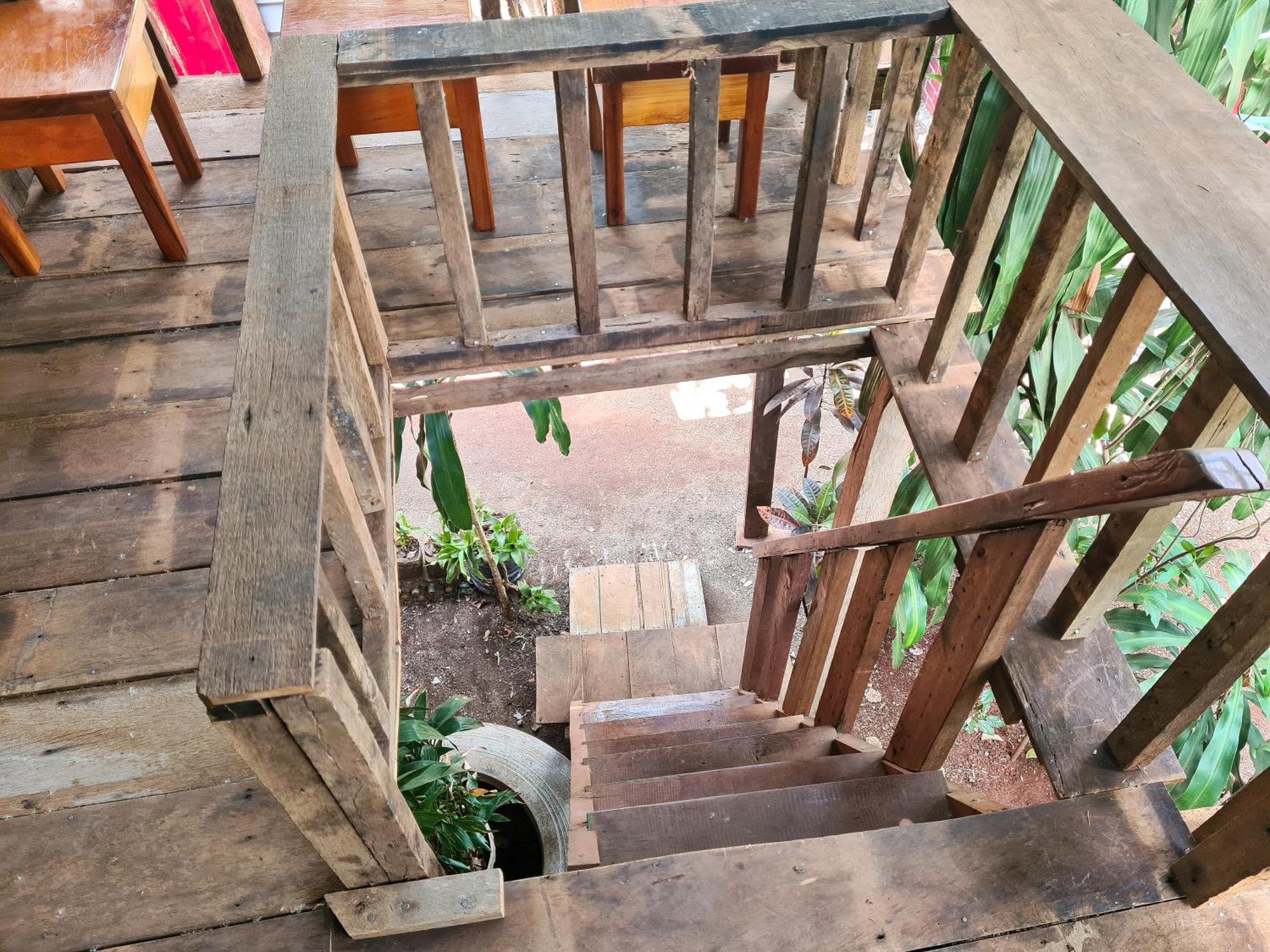 Ratanakiri Homestay & Jungle Trek Banlung Екстер'єр фото