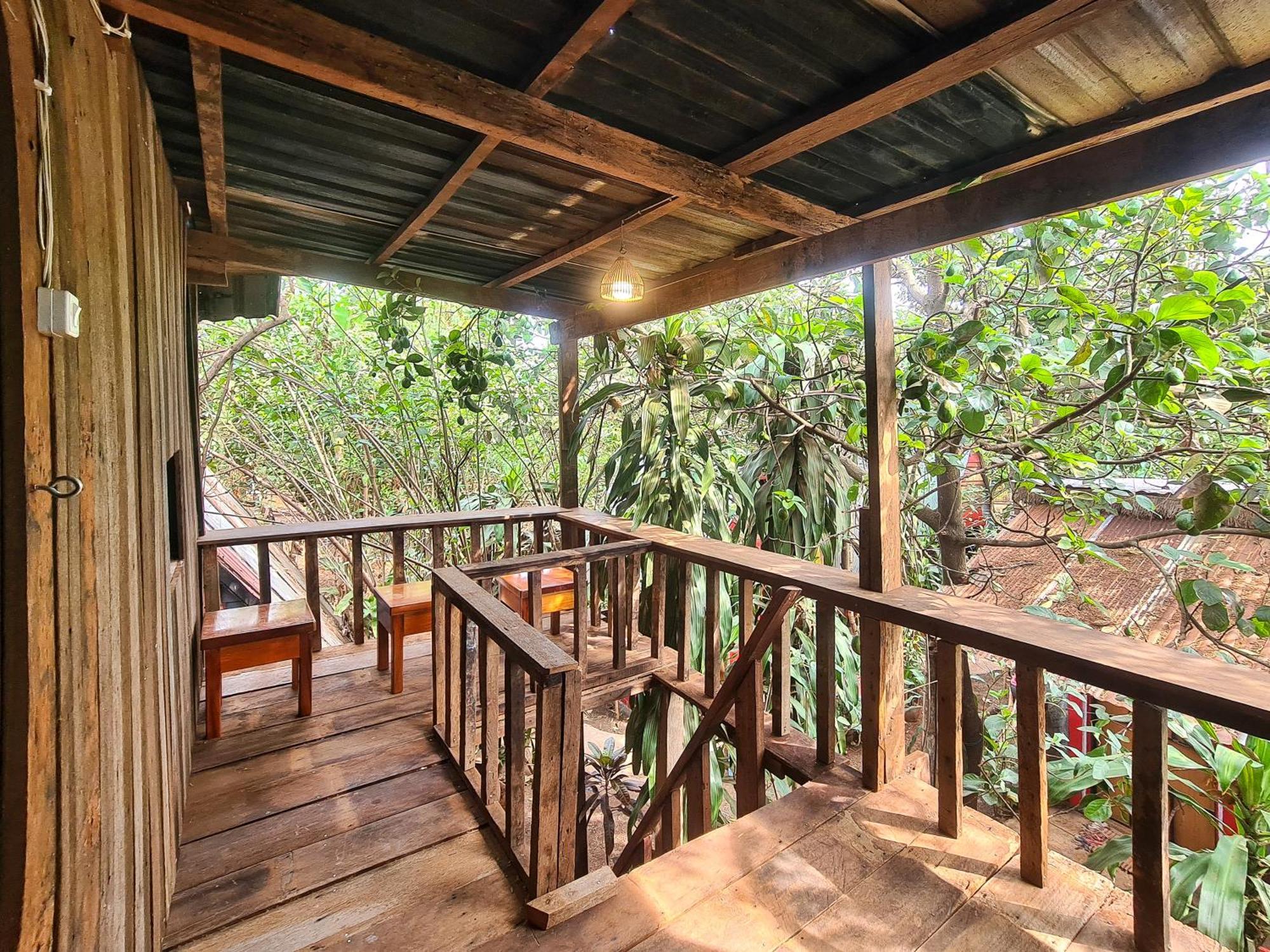 Ratanakiri Homestay & Jungle Trek Banlung Екстер'єр фото
