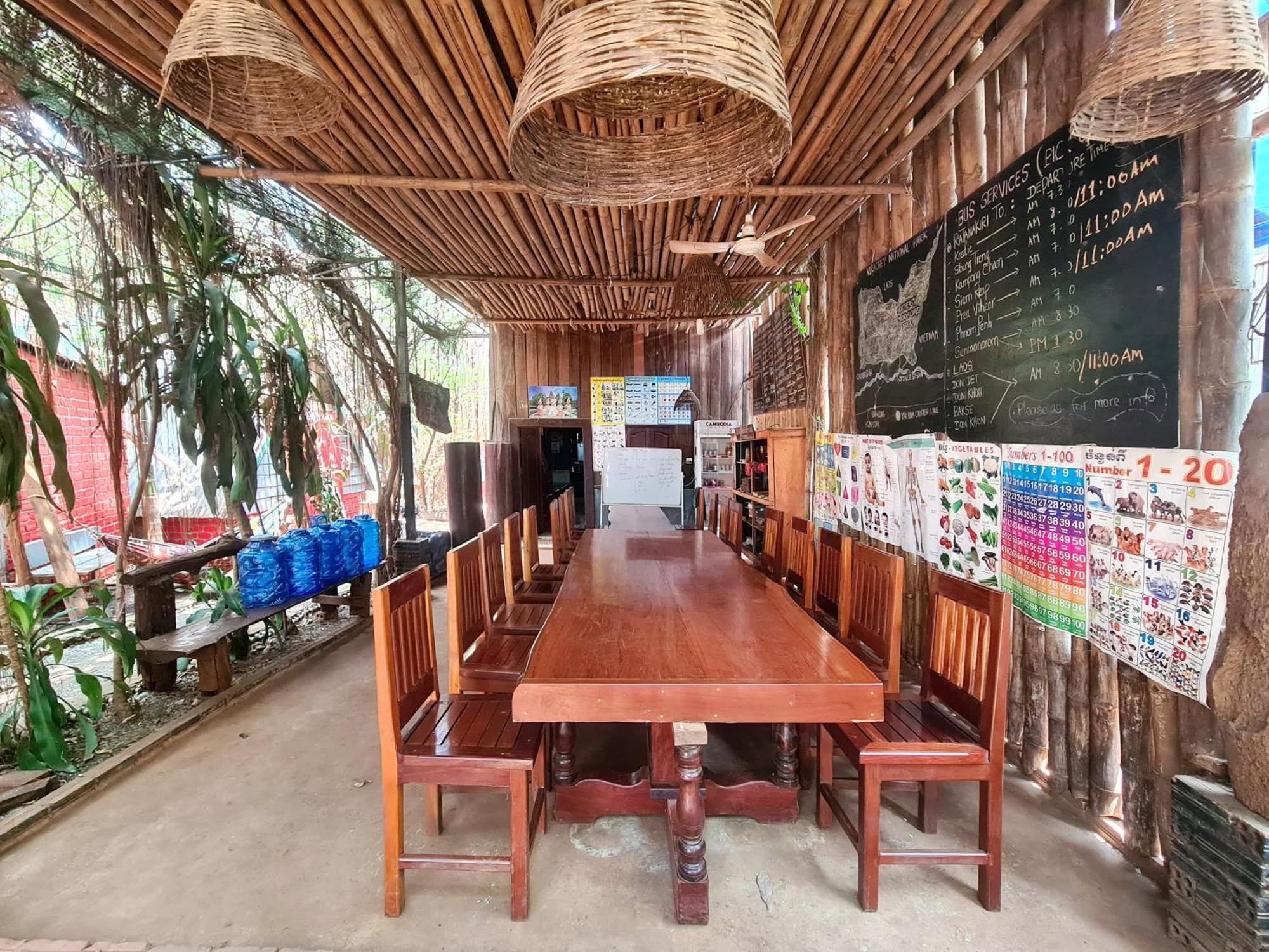 Ratanakiri Homestay & Jungle Trek Banlung Екстер'єр фото
